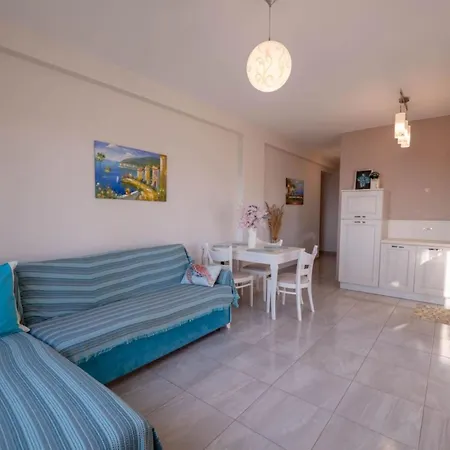 Beachfront Sion B Апартаменты Саранда