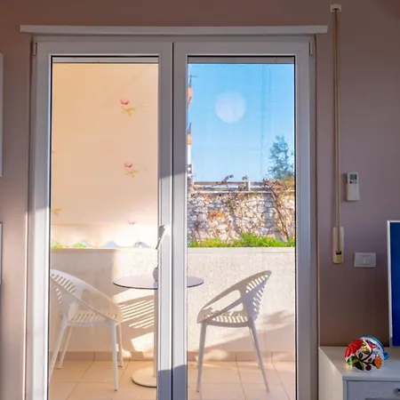Beachfront Sion B Daire Saranda