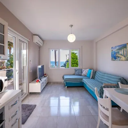 Beachfront Sion B Daire Saranda