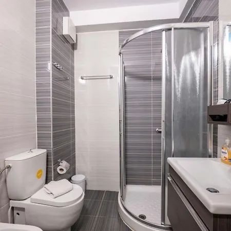 Daire Beachfront Sion B Saranda
